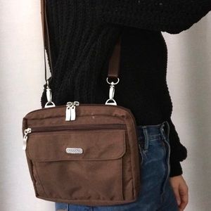Baggallini Brown Adjustable Cross Body Purse/Bag